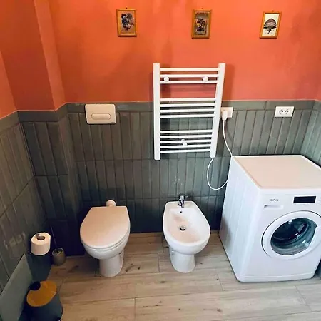 Alba - Parcheggio Gratis, Fronte Caserma, Clima Apartment