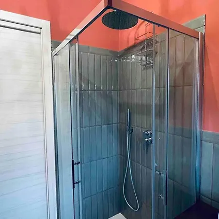 Apartment Alba - Parcheggio Gratis, Fronte Caserma, Clima *